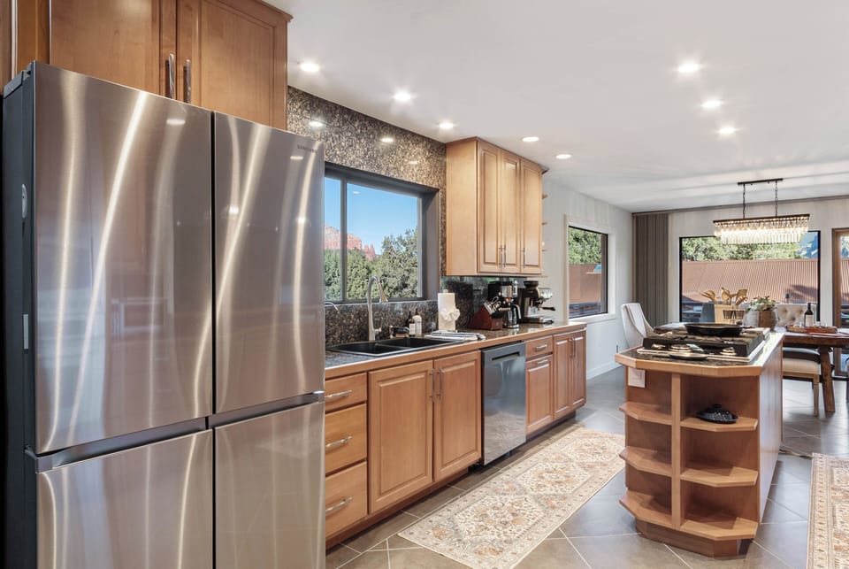 Kitchen (Main)