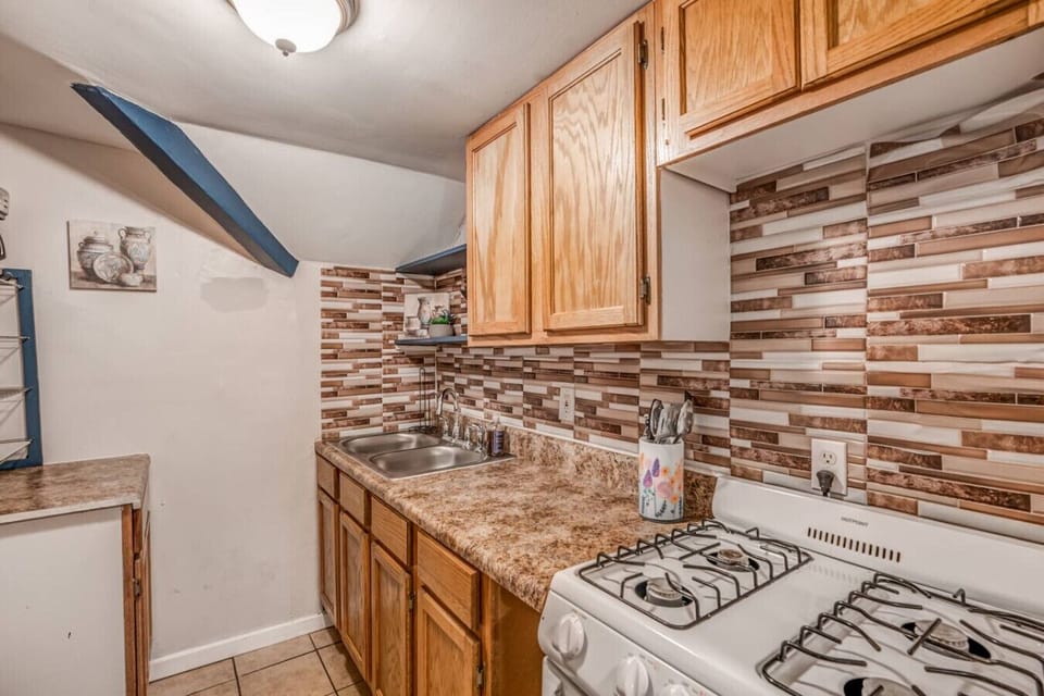 Compact and convenient, perfect for cooking during your Memphis getaway.