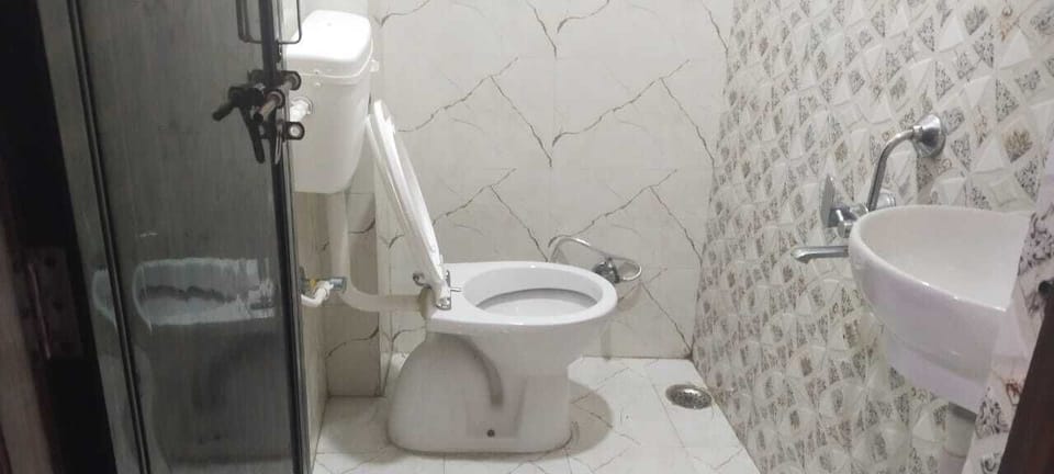 Deluxe Room | Bathroom