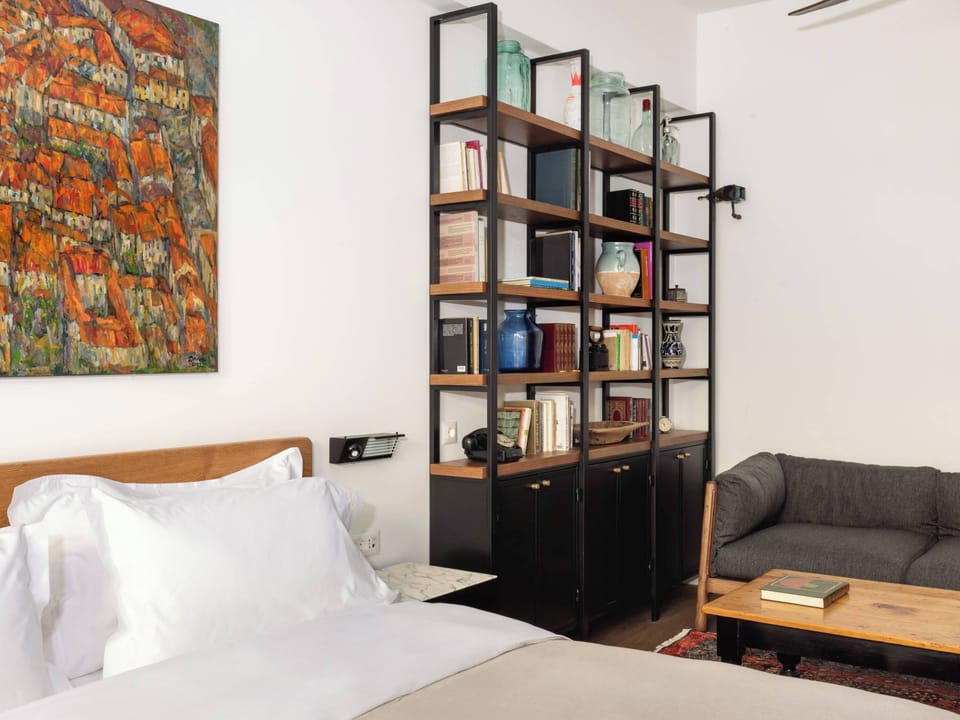 Room (Teresa) | In-room safe, bed sheets