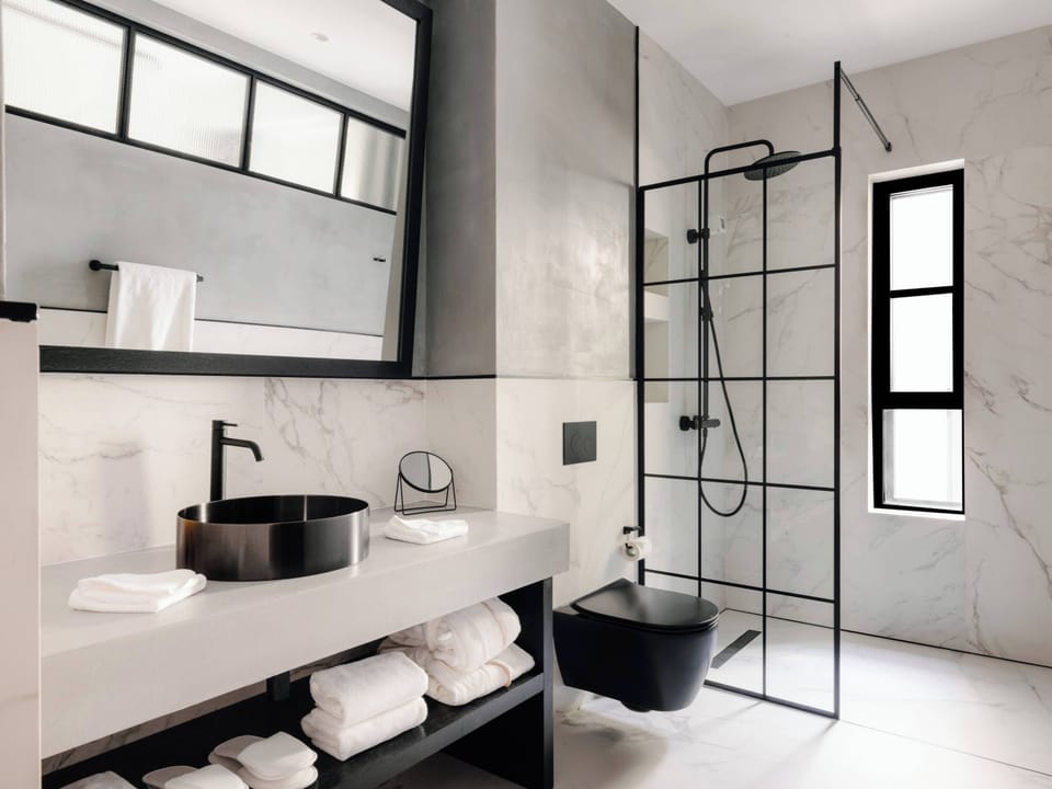 Room (Jadran) | Bathroom | Rainfall showerhead, towels, toilet paper