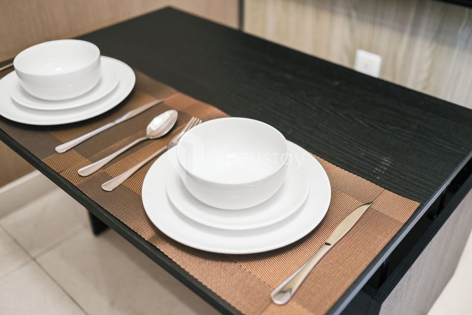 Apartment, 1 Bedroom, Ocean View | Dining room