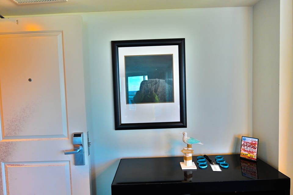Entry table with welcome decor and key wristbands