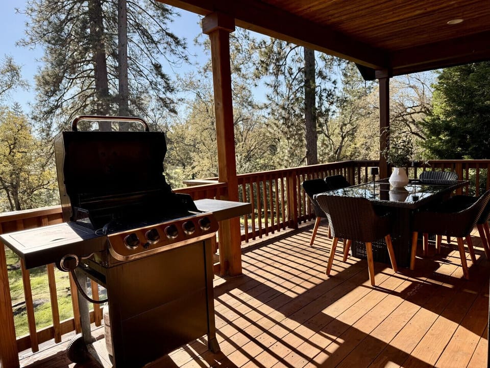 Dining, done naturally. Enjoy the fresh air, the shade, and a perfectly grilled meal right here.