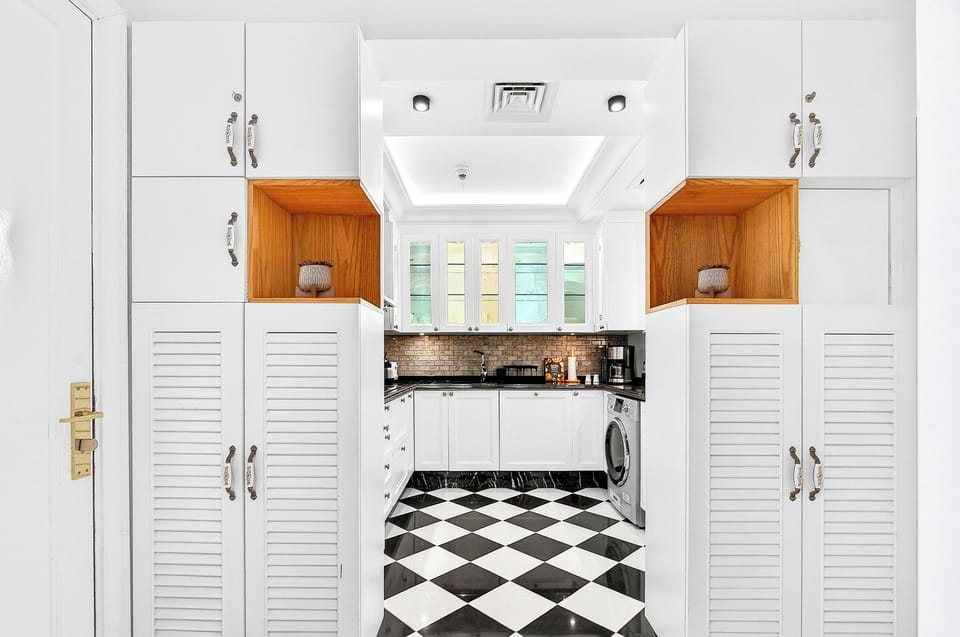 Standard Apartment, City View | Private kitchen | Full-size fridge, microwave, oven, stovetop