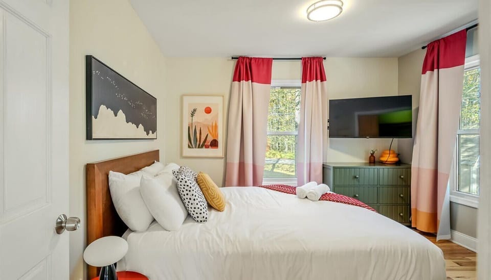 Dream bigger in our king-sized sanctuary. Soft sheets, extra space, and total comfort—this is what bedtime goals look like.