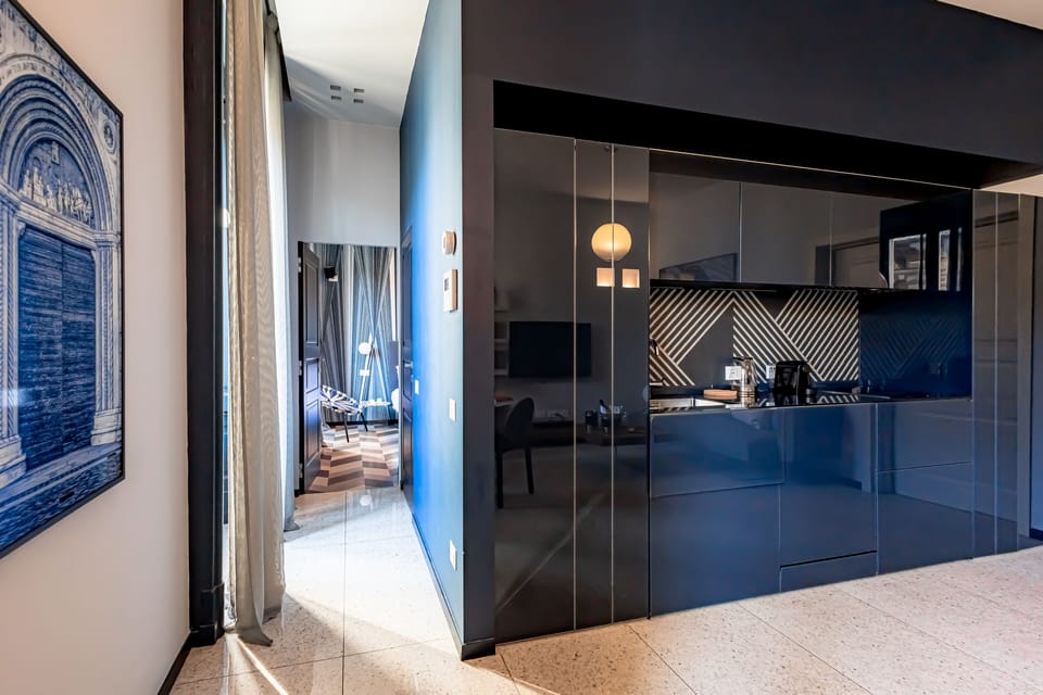 Apartment, City View | Private kitchen | Full-size fridge, microwave, stovetop, dishwasher