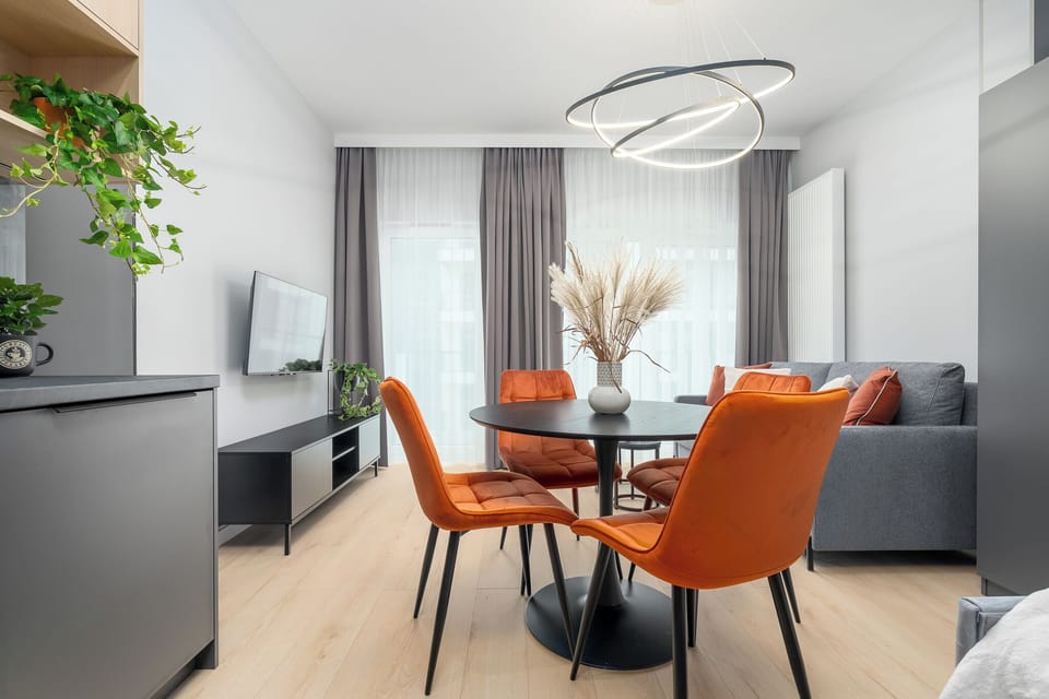 Classic Studio Suite, Balcony | Iron/ironing board, cribs/infant beds, free WiFi, bed sheets