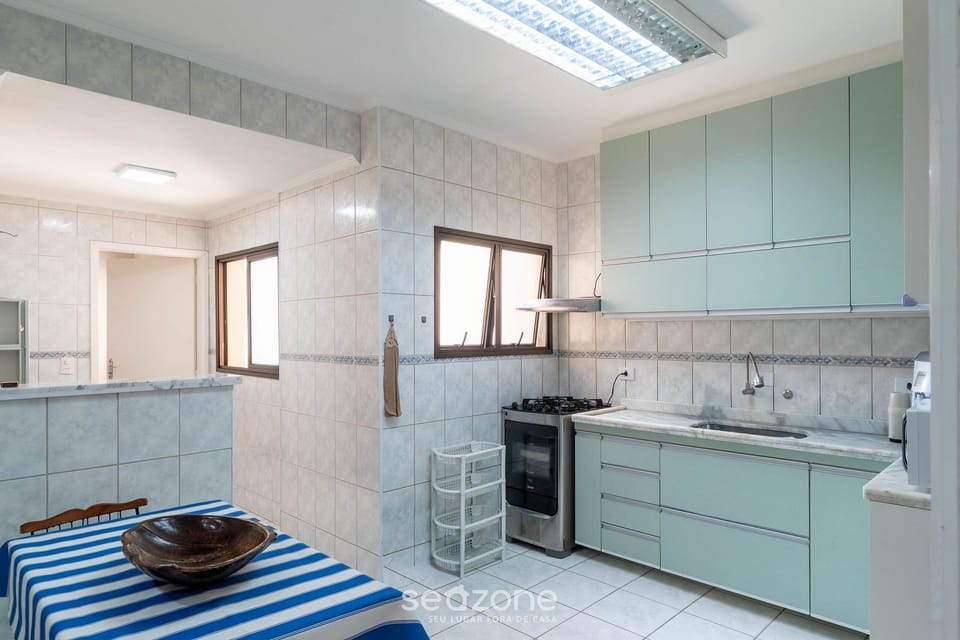Basic Apartment | Private kitchen