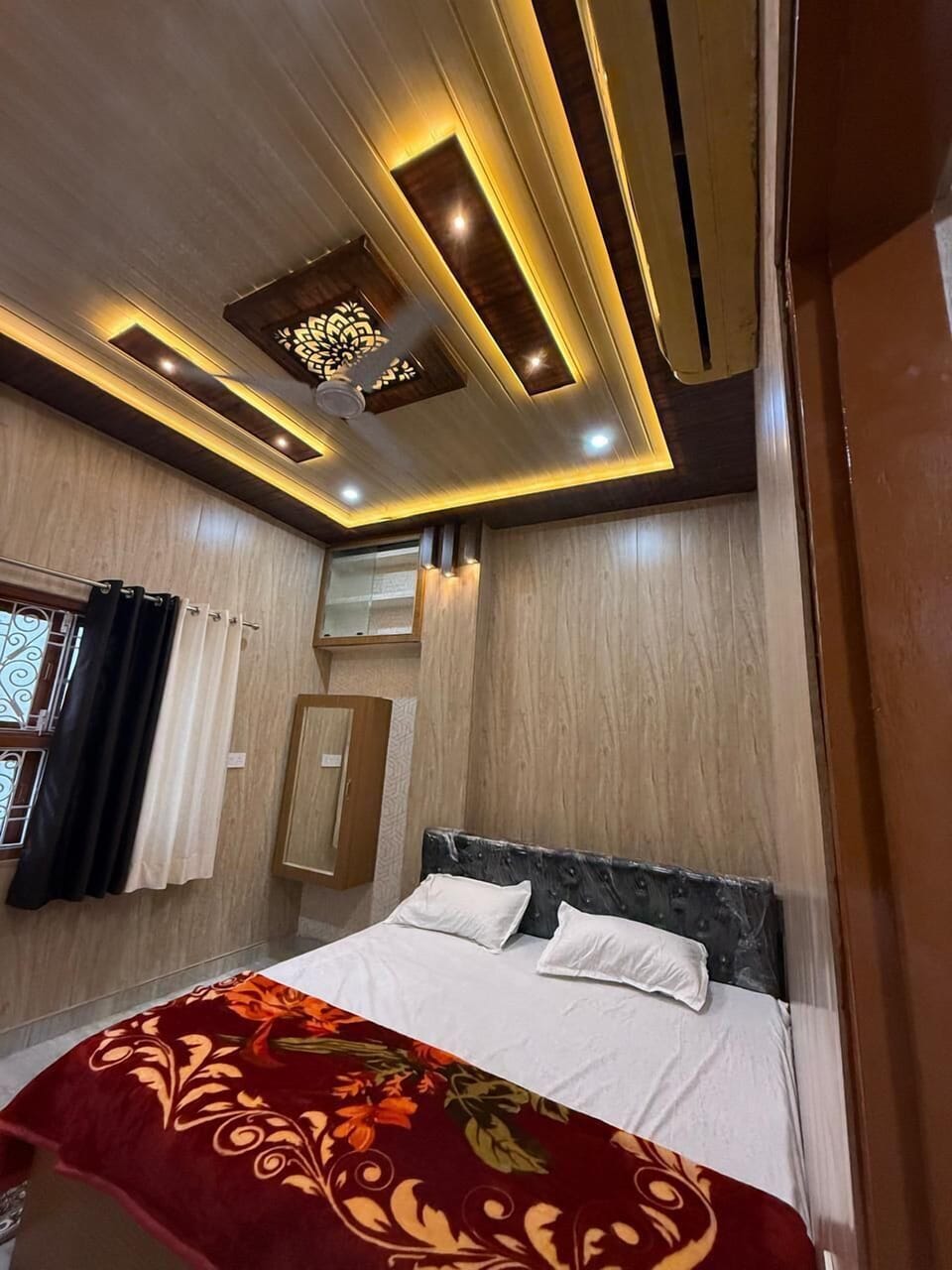 Deluxe Single Room, Park View | Premium bedding, pillowtop beds, WiFi (free)