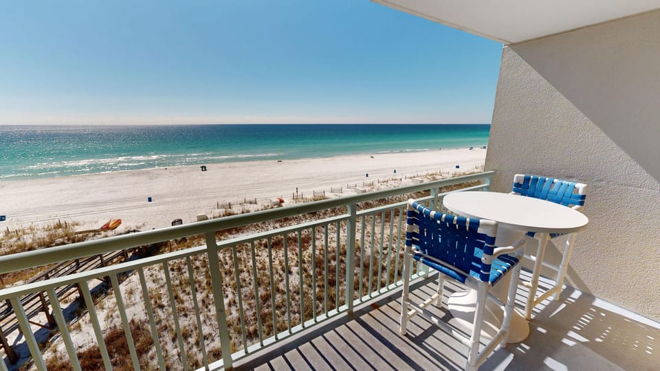 Condo, 2 Bedrooms | Outdoor dining