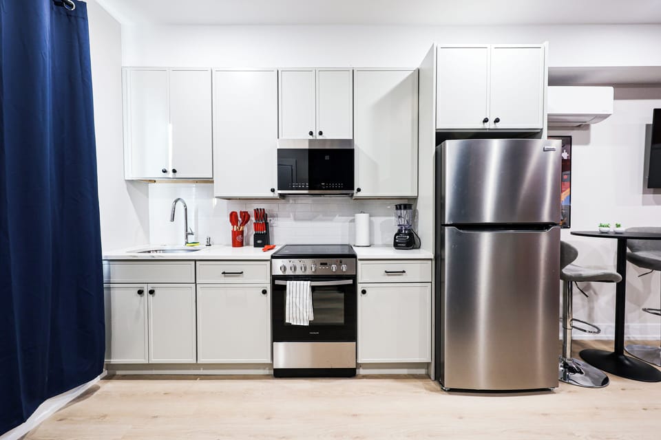Cook with ease using our quality appliances and cookware