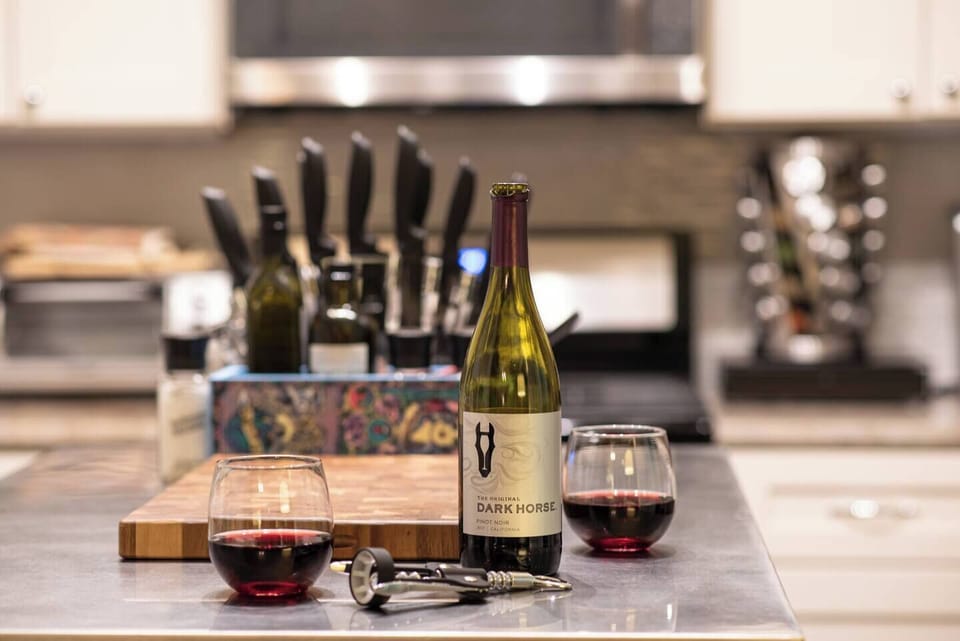 All the essentials for preparing home-cooked meals.

