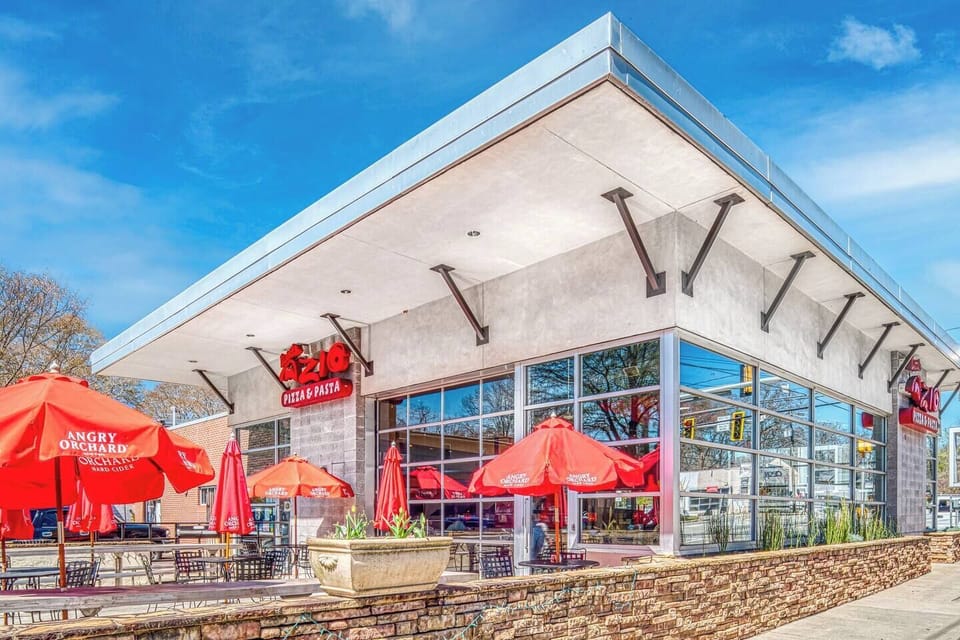 Step outside and explore a variety of nearby restaurants\bars  to satisfy every appetite