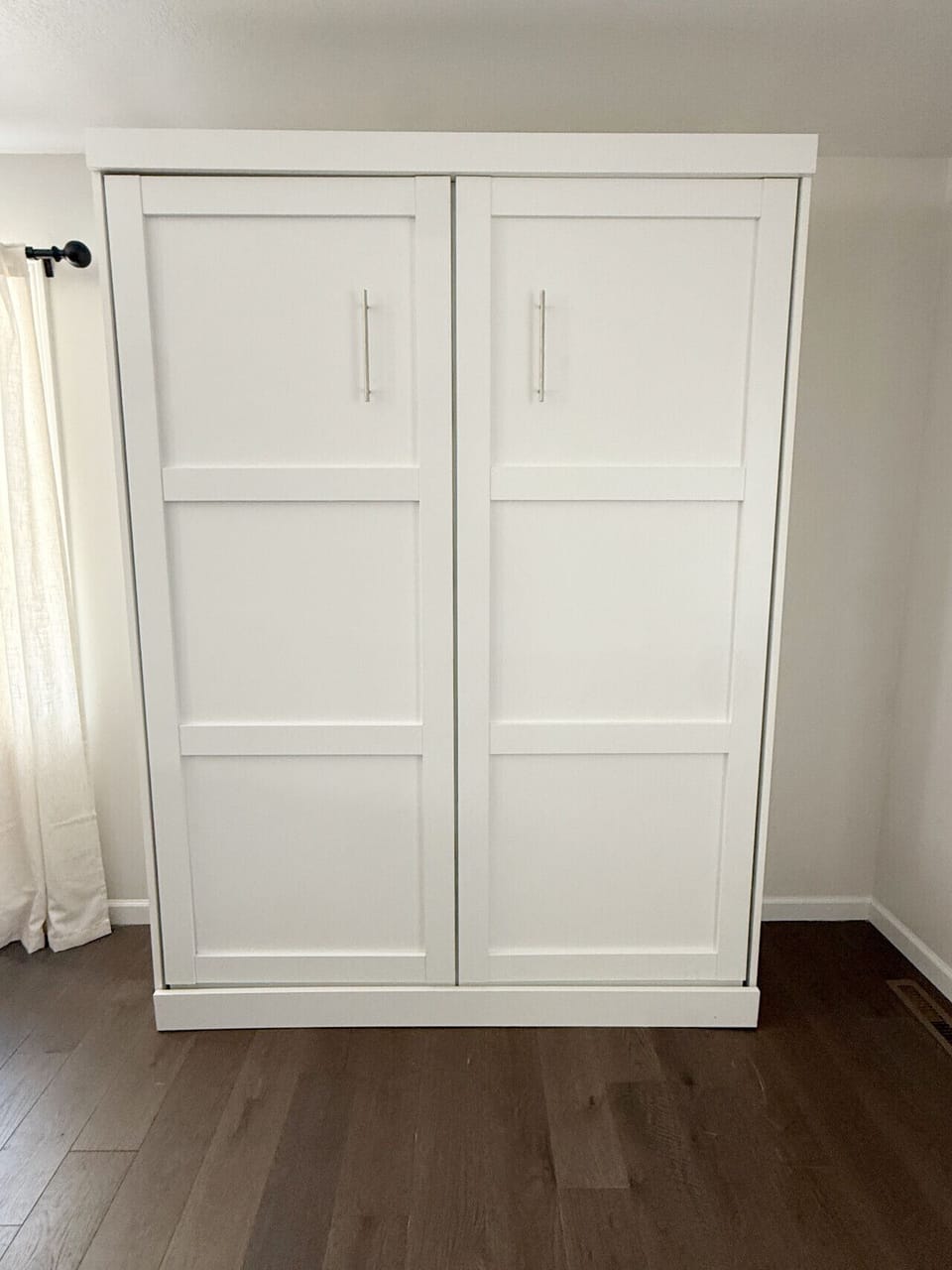 Murphy Bed closed