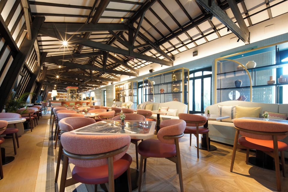 Food court