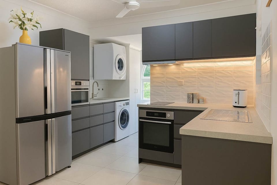 Fully Equipped Modern Kitchen with Oven and Stovetop