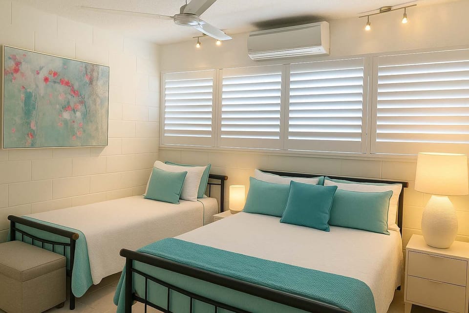 Second Bedroom with Twin Beds – Ideal for Families or Friends