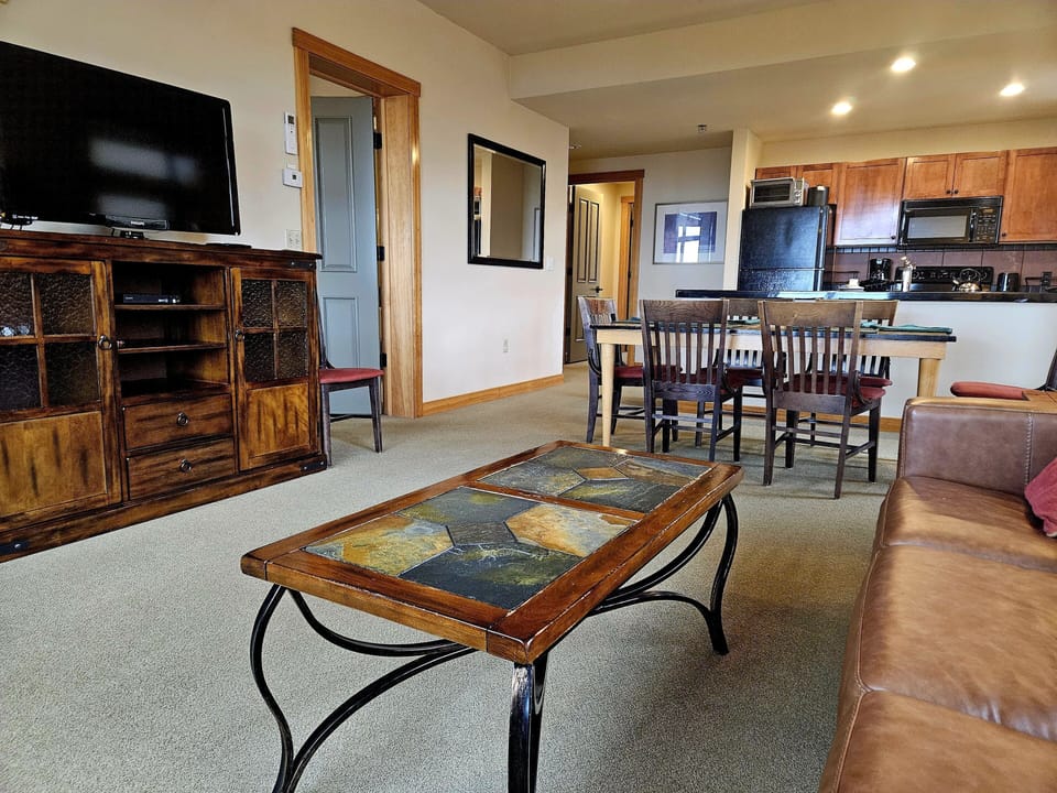 Furniture, Table, Screen, Indoors, Living Room