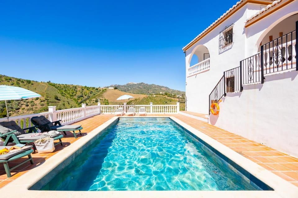 Beautiful villa with private pool and terrace with views