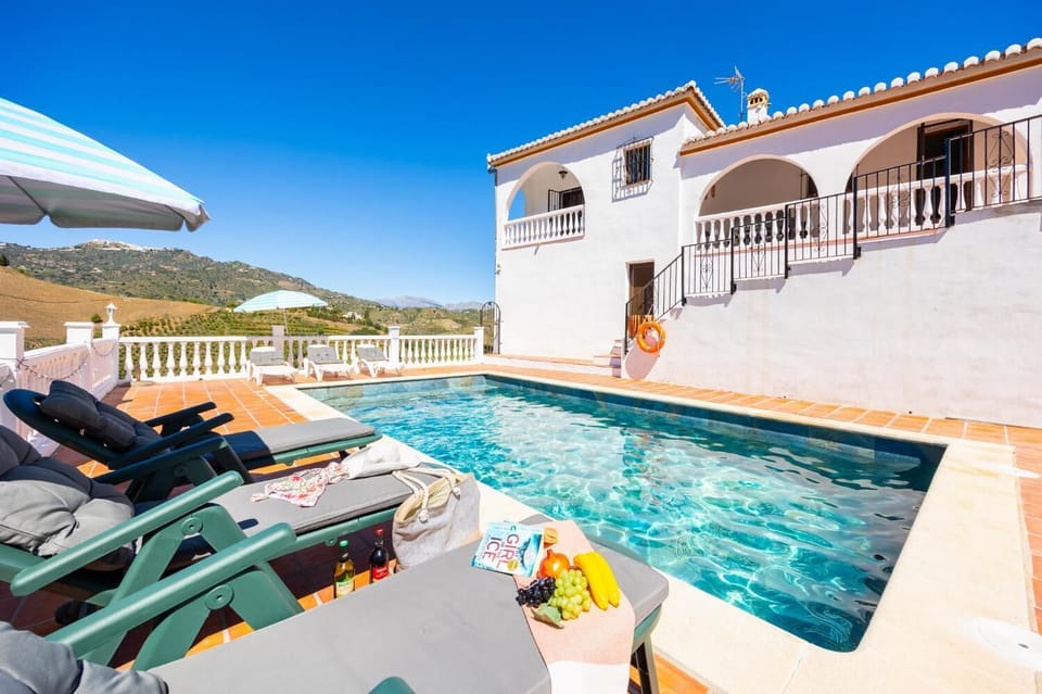 Beautiful villa with private pool and terrace with views