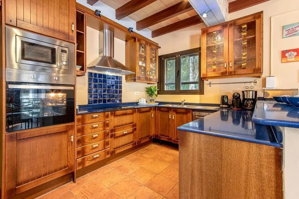 Equipped kitchen