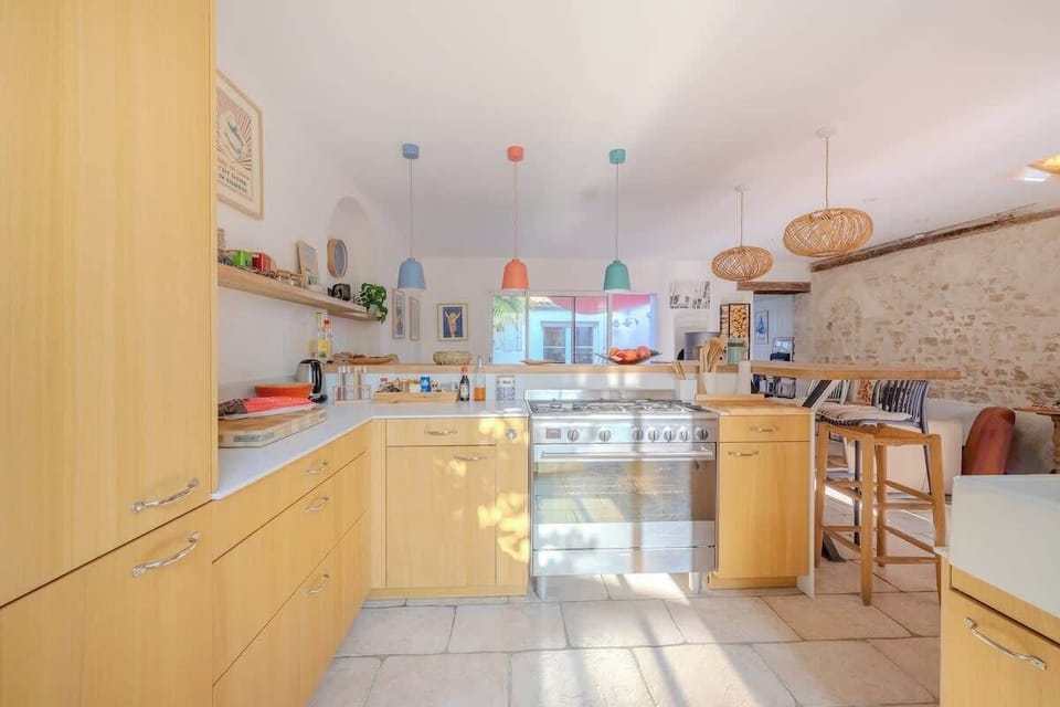 Cuisine spacieux et lumineuse.
