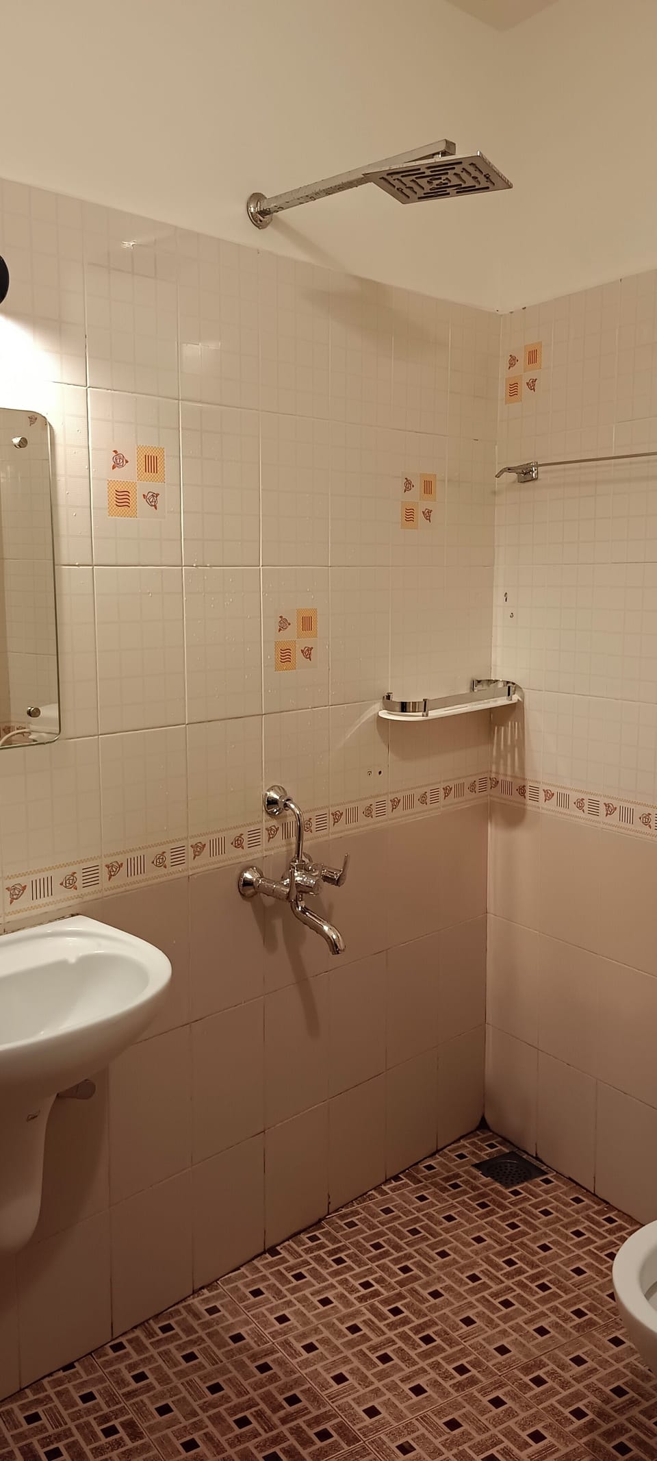 Deluxe Double Room, Hill View | Bathroom | Shower, bidet, towels, soap