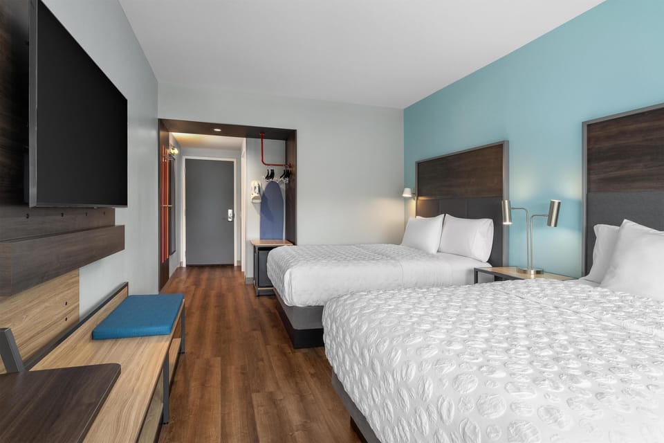 Room, 2 Queen Beds | Free WiFi