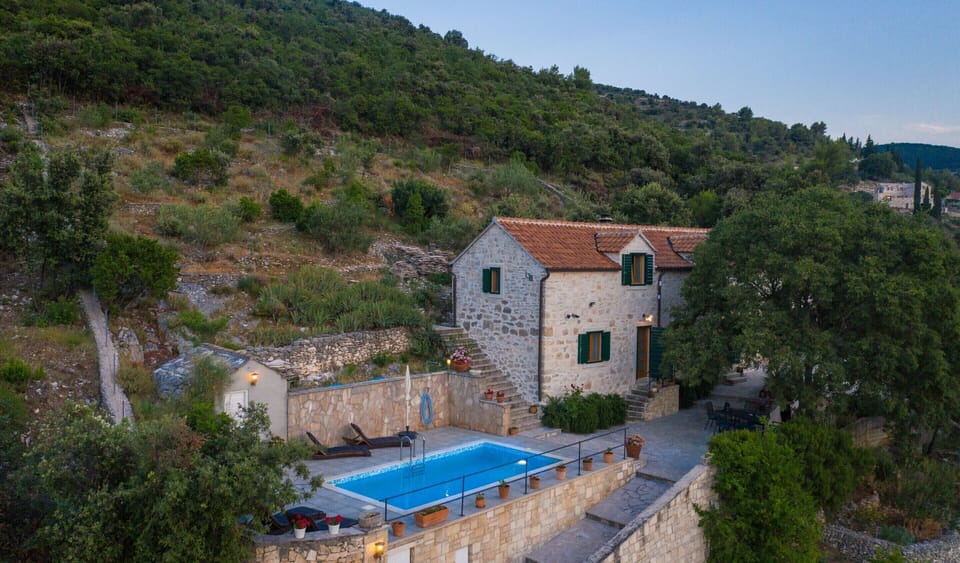 Villa | Exterior