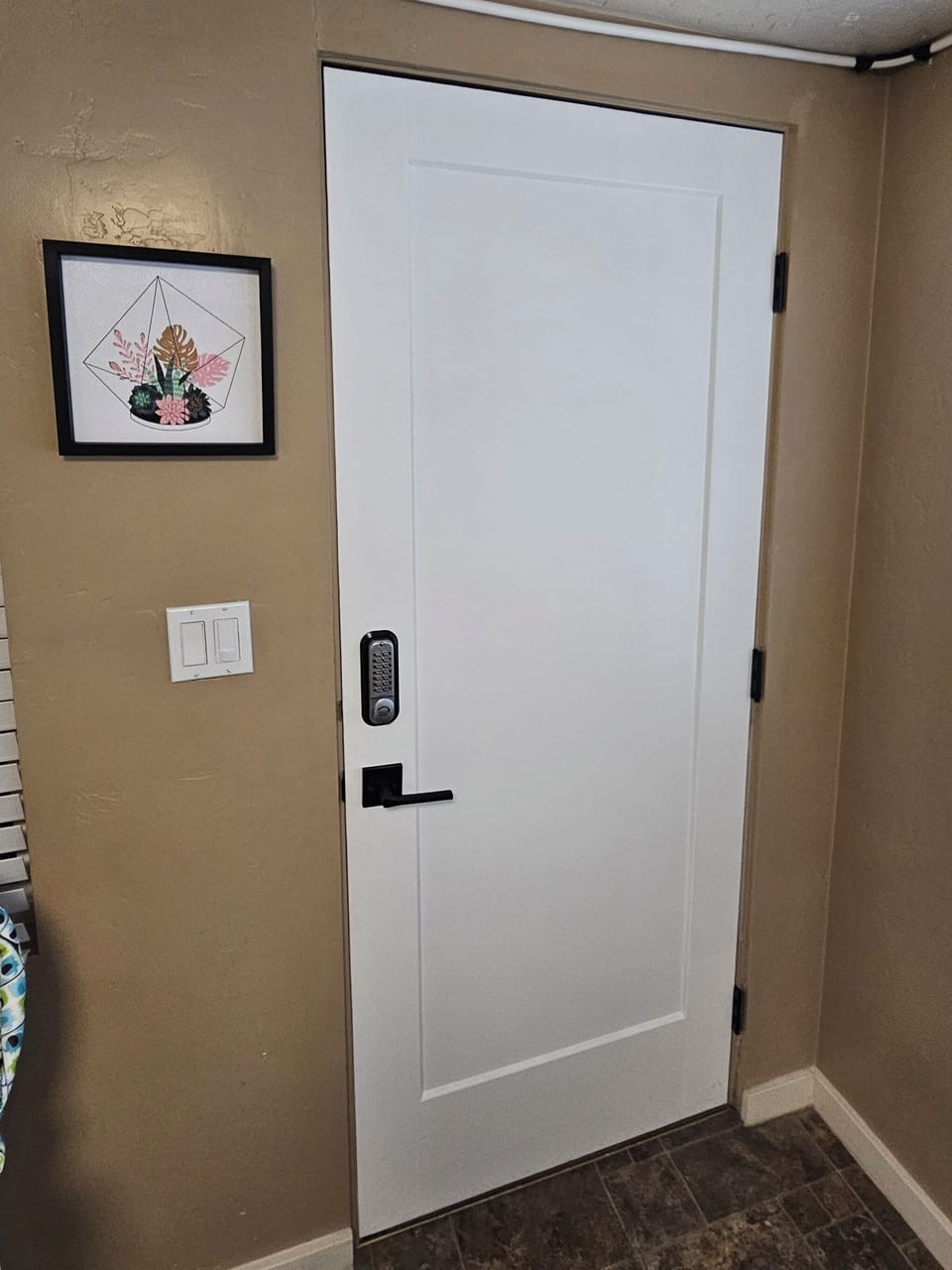 Cottage side adjoining door
