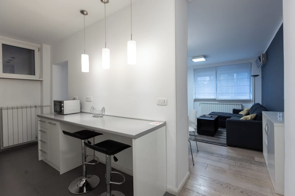 Comfort Studio | Desk, laptop workspace, iron/ironing board, free WiFi