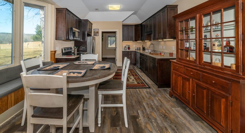 1575 Nimrod Road-24