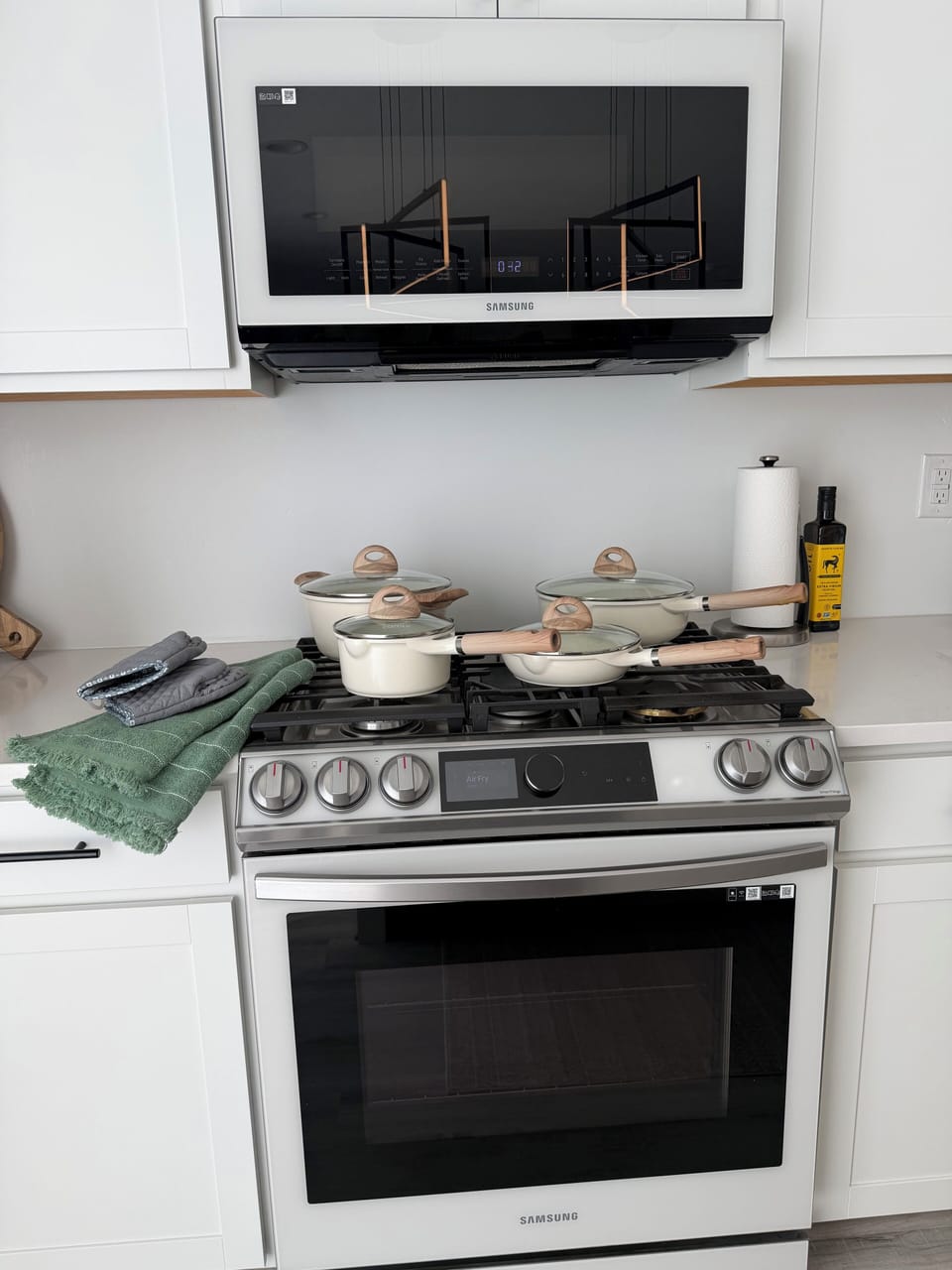 New Samsung appliance’s / pots and pans