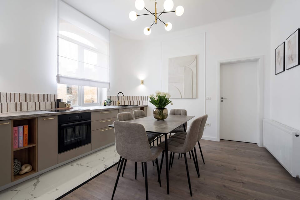 Comfort Condo, 2 Bedrooms, Non Smoking, Air conditioning | Private kitchen | Coffee/tea maker