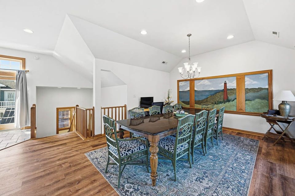 Top-Level Dining Room with Table (seats 10)
