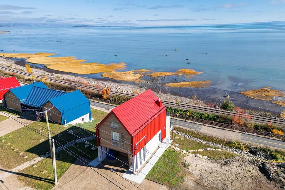 Bright colors, endless views, your summer getaway starts here.