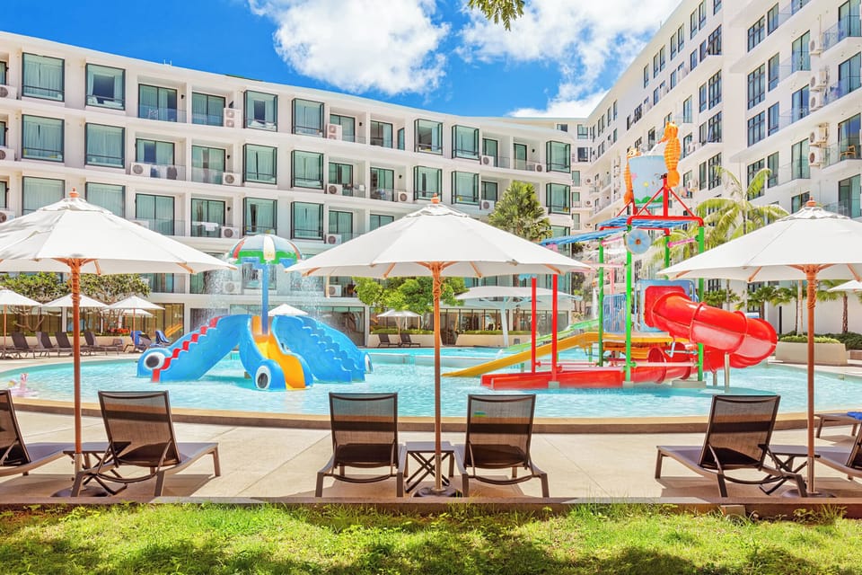 3 outdoor pools
