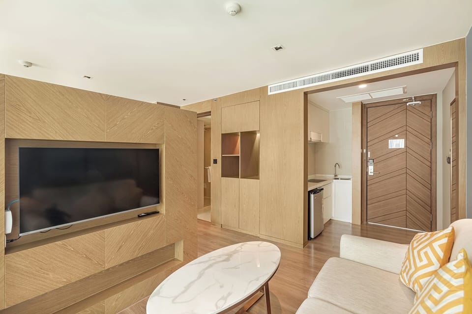 Studio, Balcony, Pool View | In-room safe, iron/ironing board, free WiFi