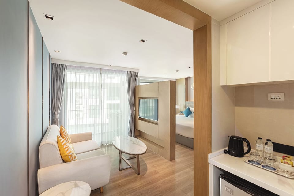 Studio, Balcony, Pool View | In-room safe, iron/ironing board, free WiFi