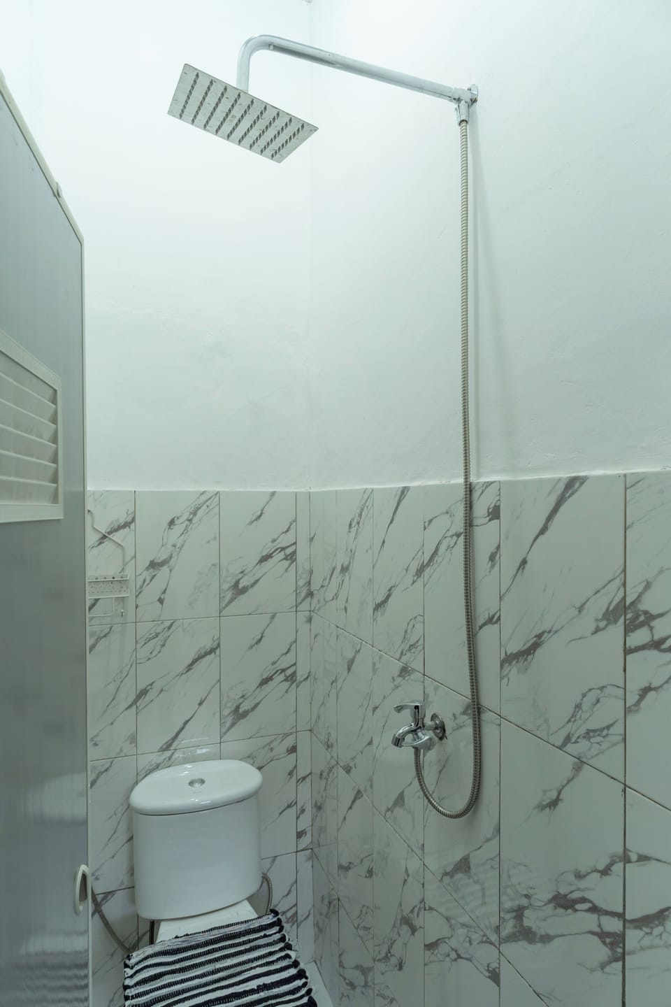Shower, towels, soap