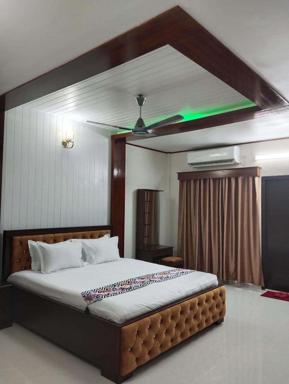 Deluxe Double Room, Balcony, Garden View | WiFi (free)