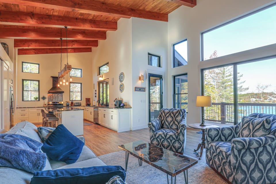 Living Room | Main Level | Fireplace | Free WiFi