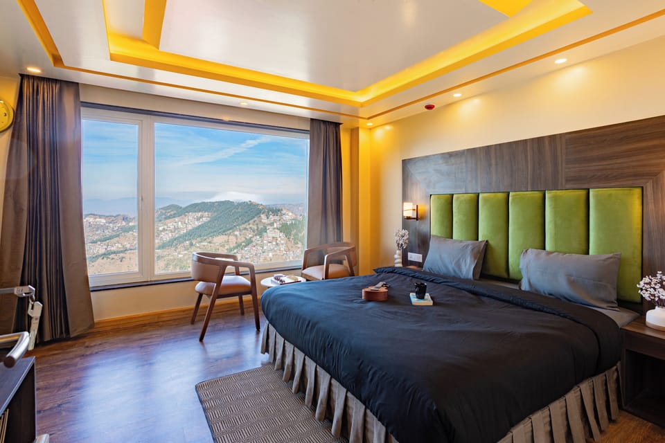 Deluxe Double Room with Mountain View | Desk, soundproofing, free WiFi, bed sheets