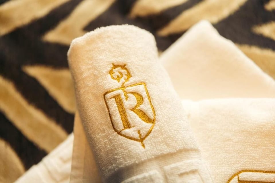 Deluxe Double Room, Balcony, Sea View | Bathroom amenities | Shower, free toiletries, slippers, towels