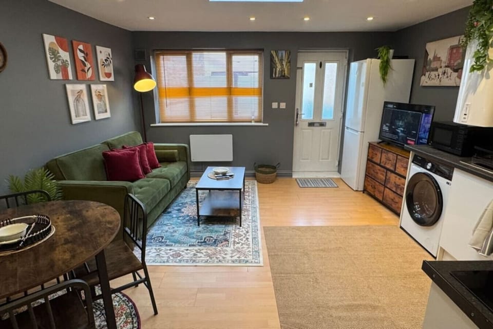 Living and kitchen area seen from entrance
