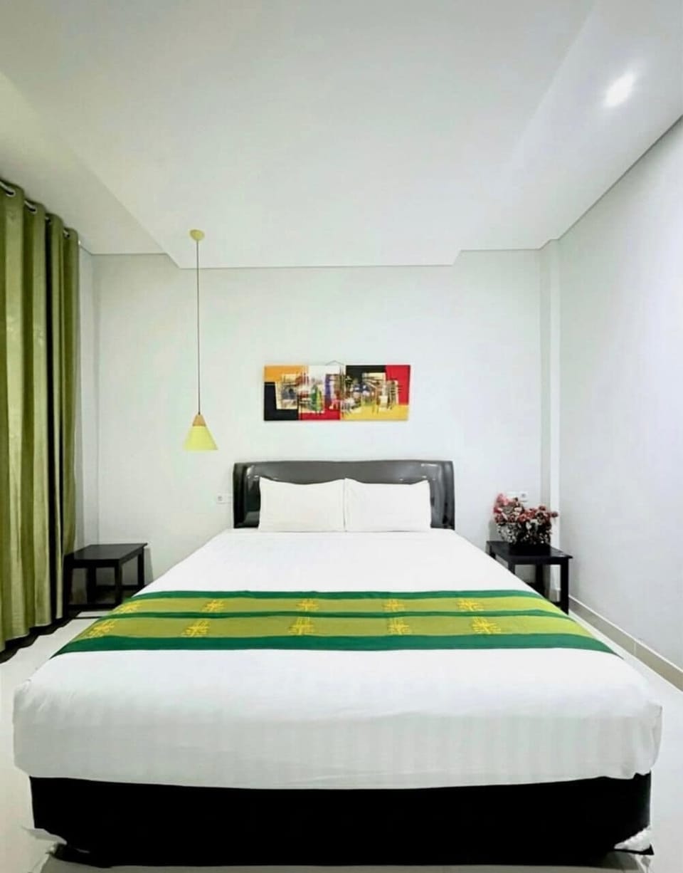 Deluxe Double Room, Ocean View | Desk, laptop workspace, WiFi (free)