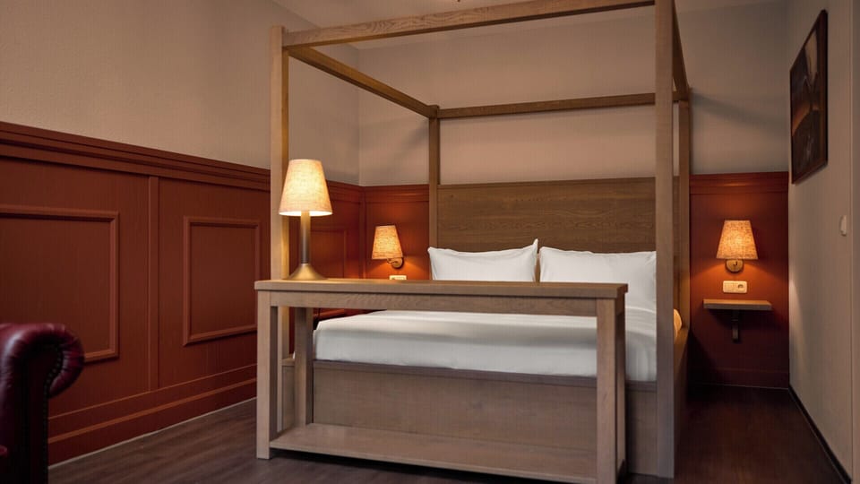Premium Room Landhuys (with unlimited amusement park access) | In-room safe, free WiFi, bed sheets