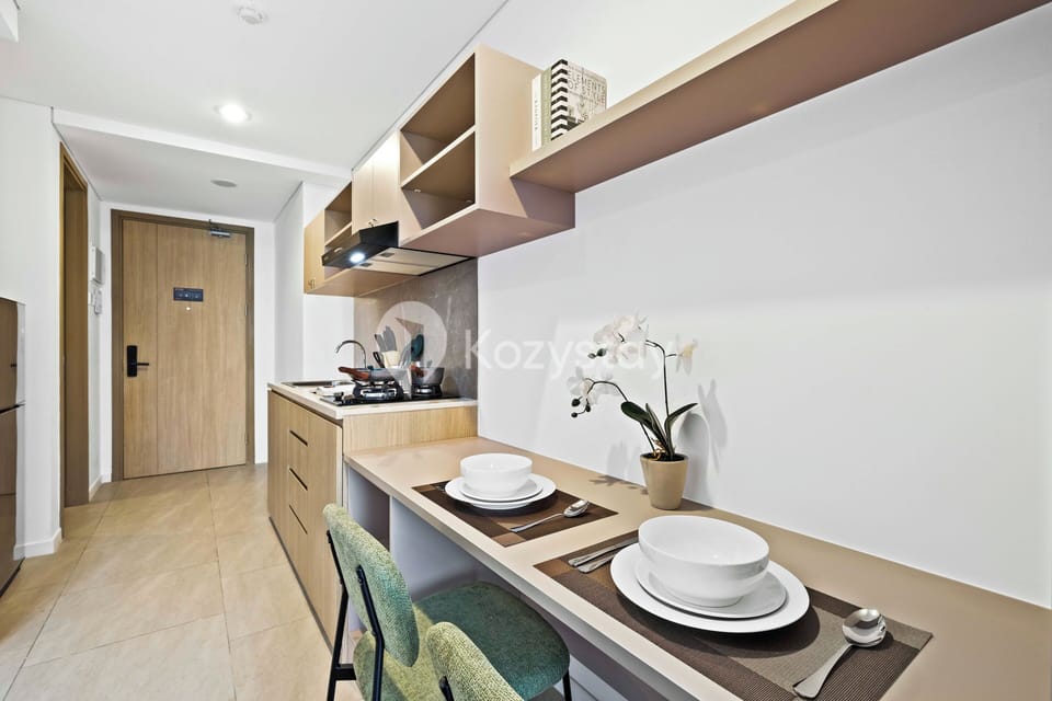 Apartment, 1 Bedroom, City View | Dining room