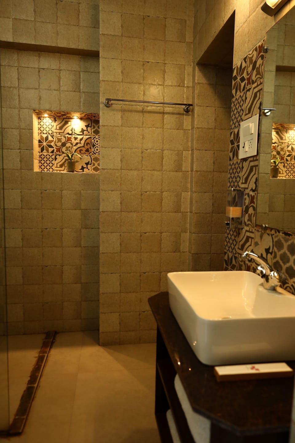 Classic Room | Bathroom